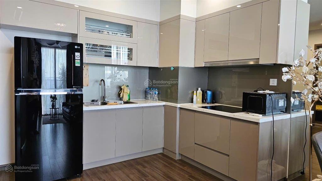 Bán căn hộ 2pn 2wc góc tại vinhomes symphony long biên. hoàn thiện full nội thất đẹp. bán giá 8,2tỷ