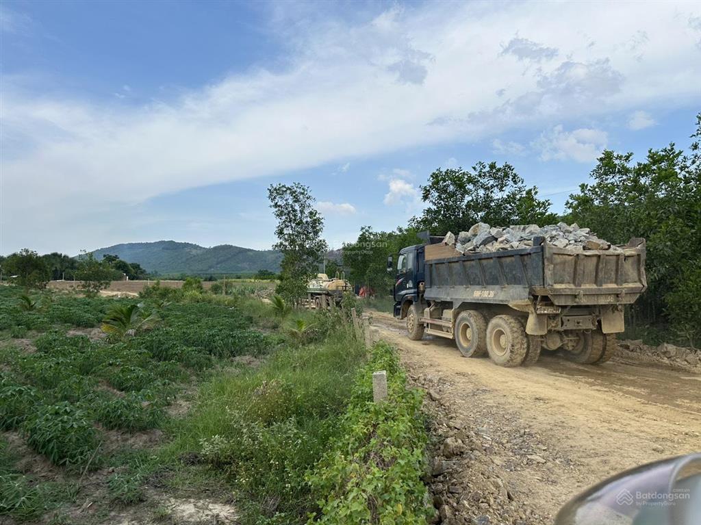 Bán lô đất có diện tích 650 m2 tại ninh xuân, ninh hòa, khánh hòa