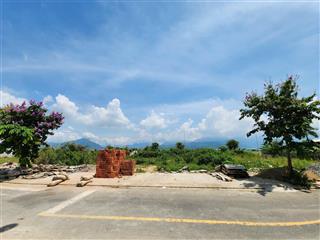 Bán lô đất 300m2 tại kđt xanh bàu tràm lakeside, sạch đẹp, cư dân sầm uất.  0935 569 ***