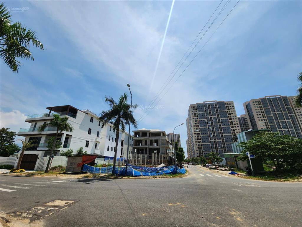 Bán lô đất 300m2 tại kđt xanh bàu tràm lakeside, sạch đẹp, cư dân sầm uất.  0935 569 ***