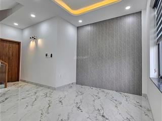 Nhà mặt tiền 3,5 tầng cách ql1a 500 mét  full thổ cưtrả trước 1tỷ5 là nhận nhàchợ đệmtân túc