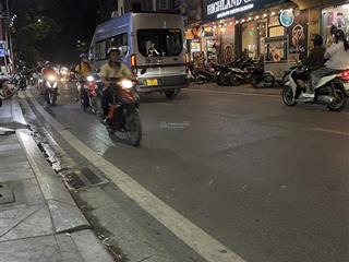 Bán nhà đẹp phân lô đội cấn 62m2, 6 tầng thang máy ô tô vào nhà ở ngay giá hợp lý. chính chủ