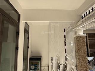 Nhà đẹp triệu nữ vương đầu kiệt ở ngay  bàn giao full nội thất  trung tâm cầu rồng  thông thoáng