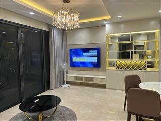 Bán gấp căn hộ 3 phòng ngủ 106m2 vinhomes d'capitale, view đẹp, full nội thất xịn, tầng trung.