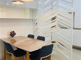 Chính chủ cần bán căn hộ 73m2 tại vinhomes d'capitale, nội thất xịn, view đông nam mát mẻ
