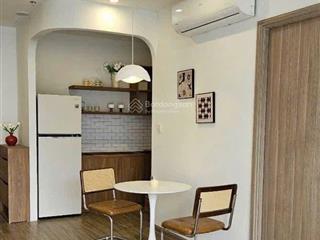 Bán nhanh căn 68m2 2pn, tầng trung, full nội thất xịn sò tại vinhomes west point