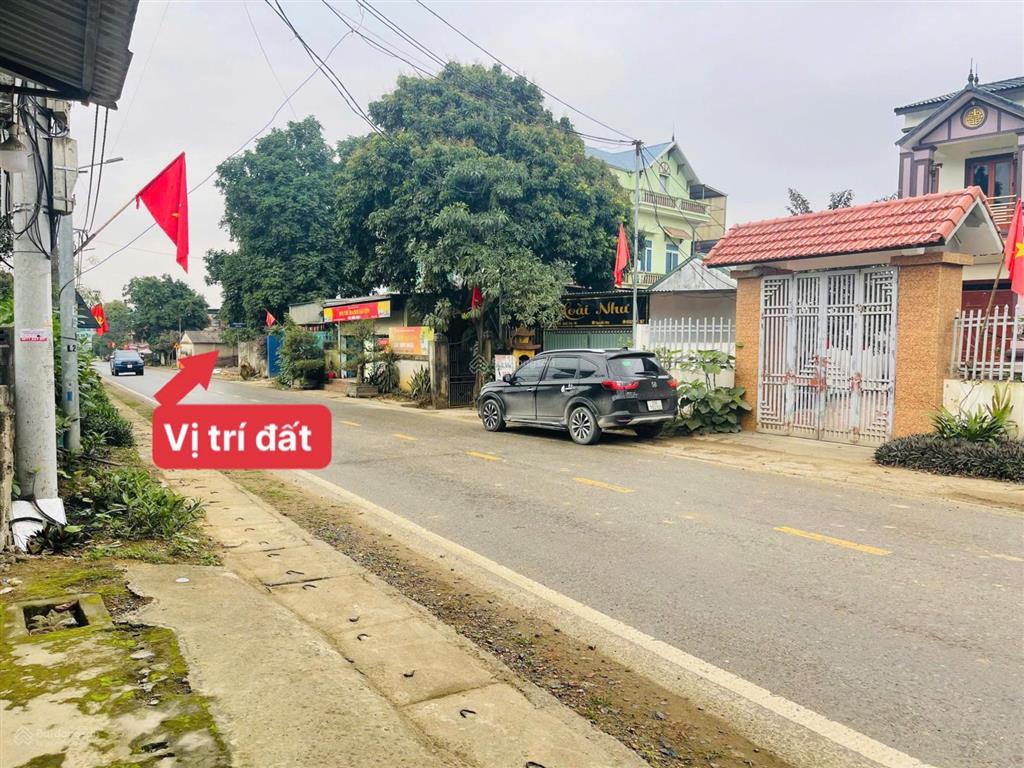 Chính chủ bán lô đất trục chính trại láng. giá 30tr/m2 gần trường đhqg, fpt và khu công nghệ cao.