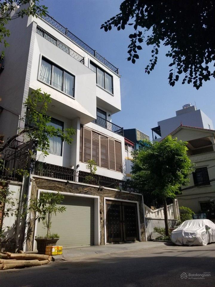 Bán biệt thự bồ đề, ngõ thông 2 ô tô, ô tô vào nhà. kinh doanh đỉnh cao. chủ xây tâm huyết.