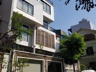 Bán biệt thự bồ đề, ngõ thông 2 ô tô, ô tô vào nhà. kinh doanh đỉnh cao. chủ xây tâm huyết.