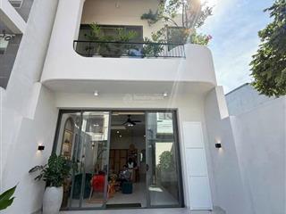Sở hữu ngay nhà 95m2 hoàn công nằm trong khu đô thị đông đúc, giá 1,9 tỷ