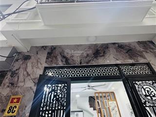 Bán nhà tân khai 5tầng nhà mới mặt tiền khủng,ngõ thông các ngả gần chợ các trường đại học