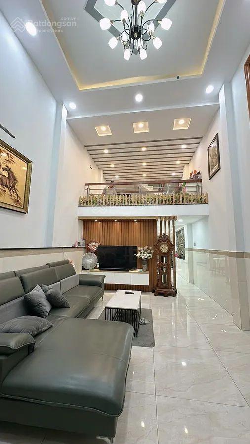 Tân bình đường phan huy ích tt phường 15 nhà đẹp 3 tầng 4 phòng ngủ chỉ 7 tỷ hơn tl mạnh.,