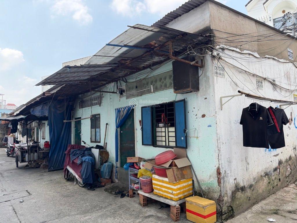 Nhà quận tân phú giáp tân bình khu vip tân sơn nhì gần sân bay 8 phút 6m x 27m chỉ ~72 triệu/ m2