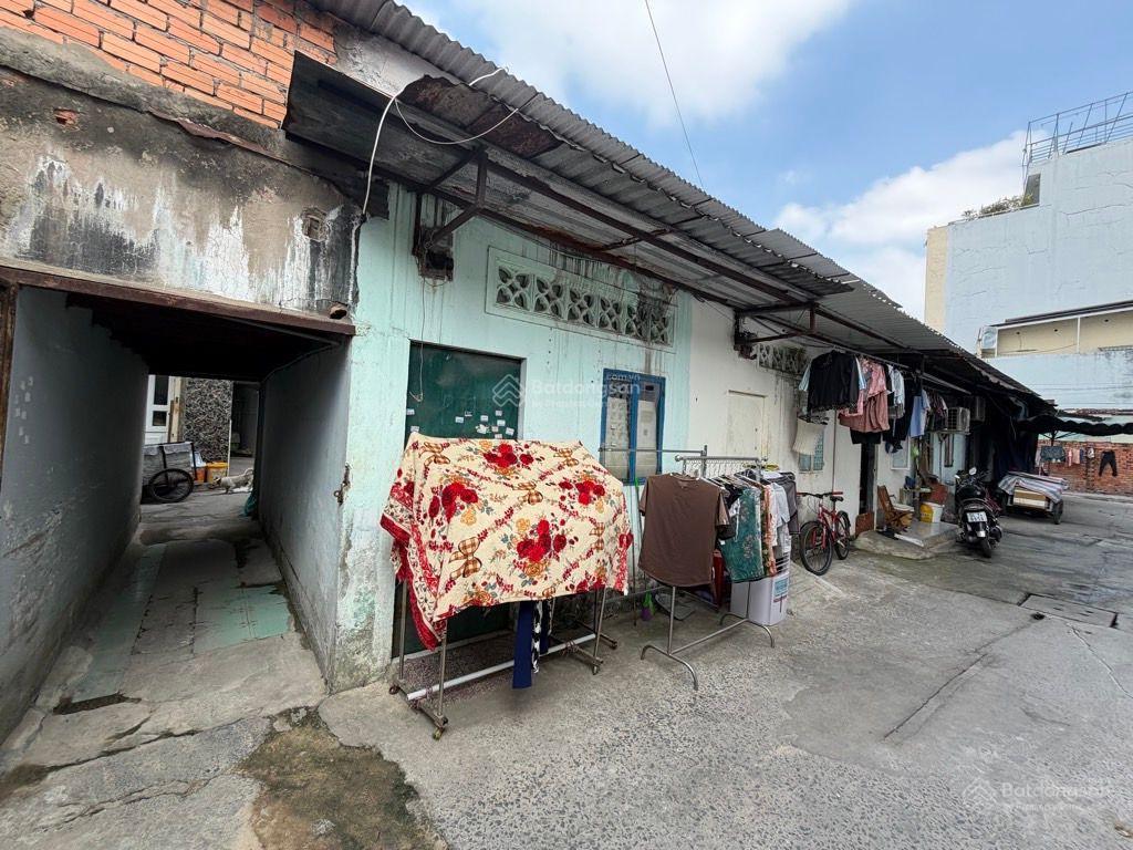 Nhà quận tân phú giáp tân bình khu vip tân sơn nhì gần sân bay 8 phút 6m x 27m chỉ ~72 triệu/ m2