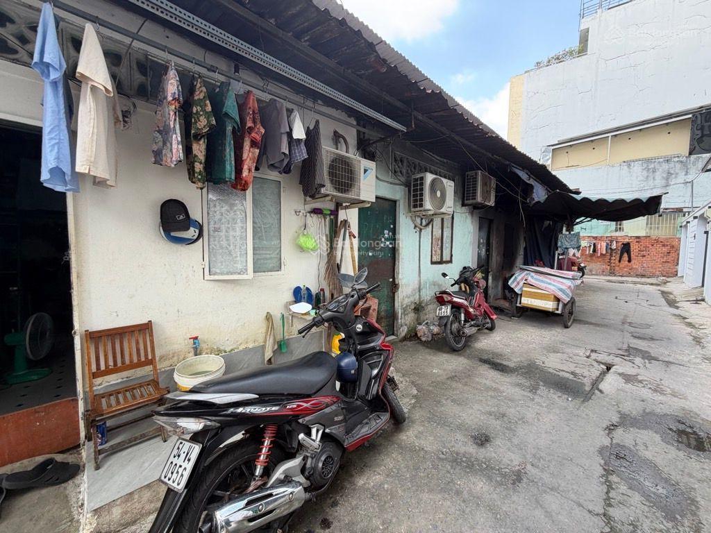 Nhà quận tân phú giáp tân bình khu vip tân sơn nhì gần sân bay 8 phút 6m x 27m chỉ ~72 triệu/ m2