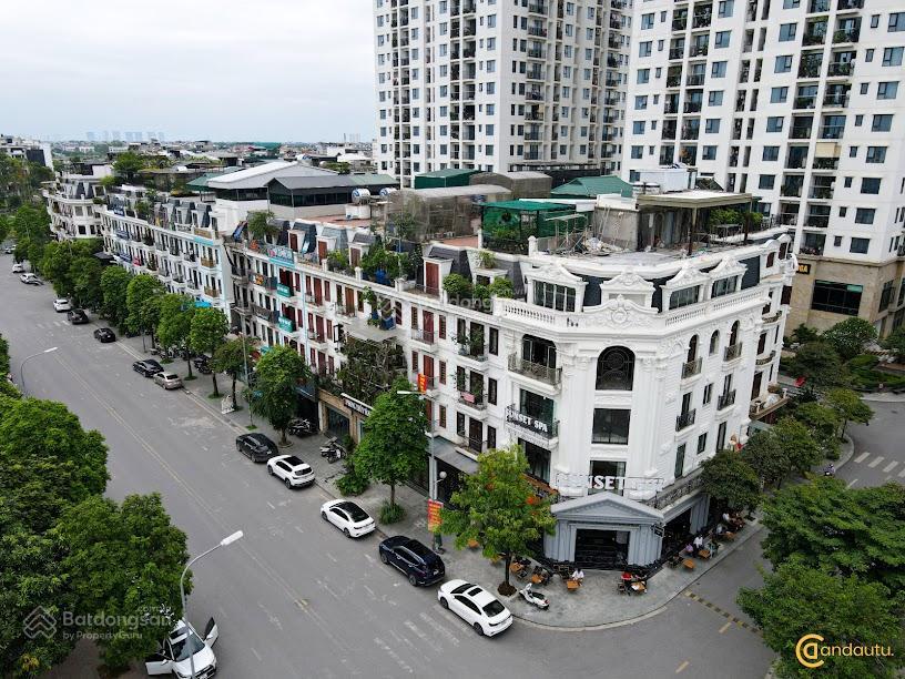 Bán gấp căn hộ siêu phẩm hc golden tòa a tầng cao 148m2 4pn 2vs giá chỉ 12,6 tỷ