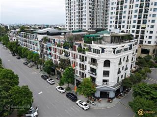 Bán gấp căn hộ siêu phẩm hc golden tòa a tầng cao 148m 4pn 2vs giá chỉ 12,6 tỷ