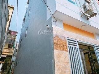 Bán nhà riêng tại quỳnh đô,  5 tỷ vnd, 41 m2, 5 tầng dân xây, lô góc ô tô đỗ cửa