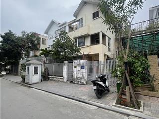 Bán biệt thự xây thô , văn phú , dt 200m / 4 tầng / mt 10m , đường ô tô 12m