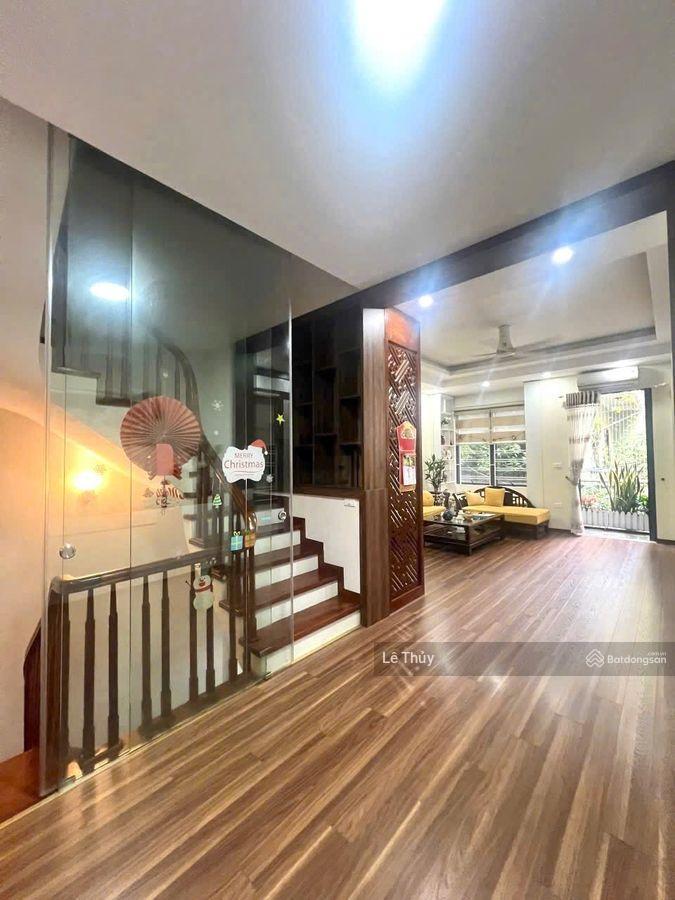 Hiếm! lô góc phân lô thái hà  2 mặt thoáng  diện tích sử dụng tới 70m²  6 tầng  mặt tiền 4,6m