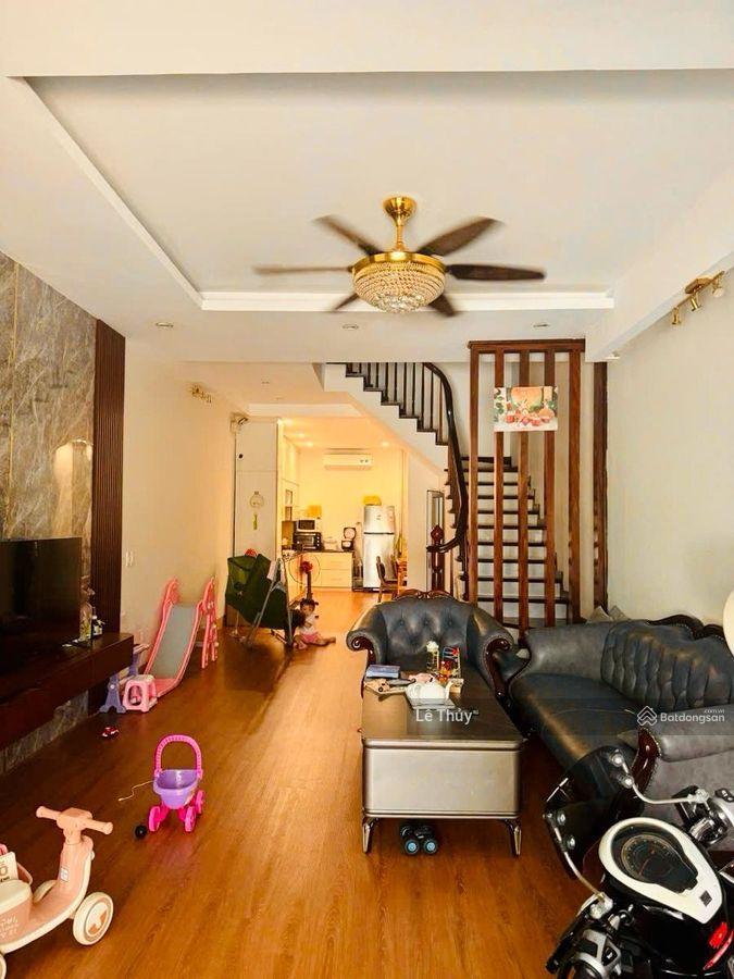 Phân lô lạc trung, hai bà trưng  2 ô tô dừng đỗ  kinh doanh  dân xây super xịn  70m2  25 tỷ