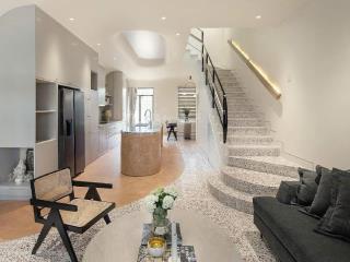 Siêu phẩm 3 tầng, 5x20m, khu dân cư cao cấp mizuki, nguyễn văn linh, bình chánh  quận 8, chỉ 12 tỷ