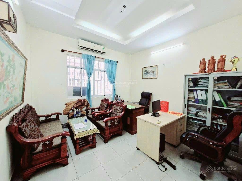 Mặt tiền 4 tầng, cao lỗ, cách parc mall 50m, giáp tạ quang bửu, quận 8, 4x20m, giá 14.x tỷ