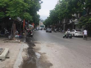 Bán nhà tứliên #tâyhồ khu vưc nhiều khách nước ngoài sinh sống dt45m 4 tầng