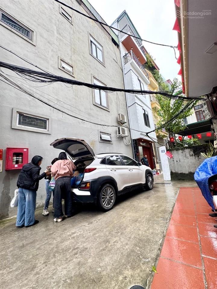 Nhỉnh 6 tỷ ôtô đỗ cửa nhà đẹp sẵn ở xuân đỉnh tk 5 tầng full nội thất sịn sò mới kính koong