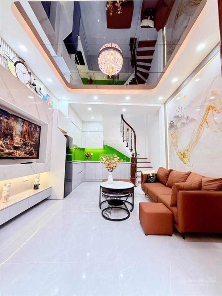 Nhỉnh 6 tỷ ôtô đỗ cửa nhà đẹp sẵn ở xuân đỉnh tk 5 tầng full nội thất sịn sò mới kính koong