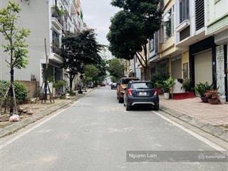 Siêu phẩm cổ linh  lô góc 6 tầng thang máy diện tích 43m  nội thất đỉnh cao