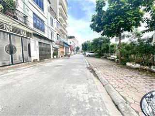 Bán nhà phố cổ linh thạch bàn long biên lô góc, gần công viên, dt.44m2 7tầng.gía 10tỷ nhỉnh.