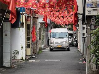 Bán nhà bồ đề long biên ôtô đỗ cửa, nội thất đẹp, gần hồ ,trường học,chợ bệnh viện. giá 7tỷ nhỉnh