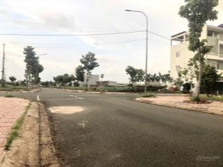 Bán đất tại long nguyên, 950 triệu, 100m2, view đẹp, xung quanh kcn đang hoạt động