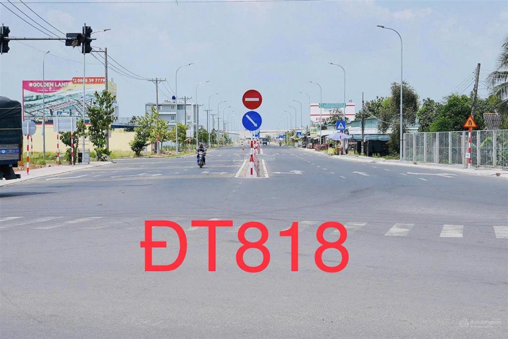 Chính chủ ngộp bán góc 2 mặt 7x20 (1 tỷ x) đối diện bệnh viện đa khoa thị trấn thủ thừa long an