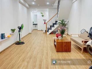 Nhà đẹp 2 tầng  vào ở ngay trước tết, chỉ 4.5 tỷ(tl) cách nguyễn duy trinh 100m, thích hợp mua ở.