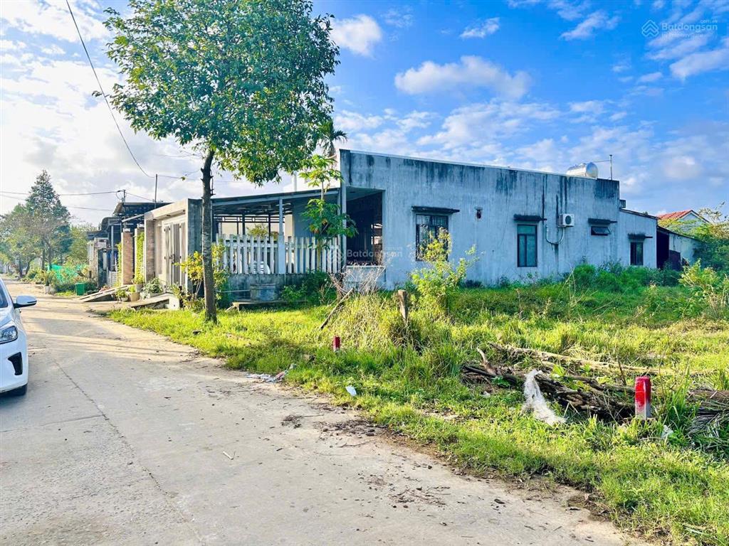 Cần bán nhanh lô đất mặt tiền đường 7m, đất cách trung tâm sân bay thành phố đà nẵng 15km