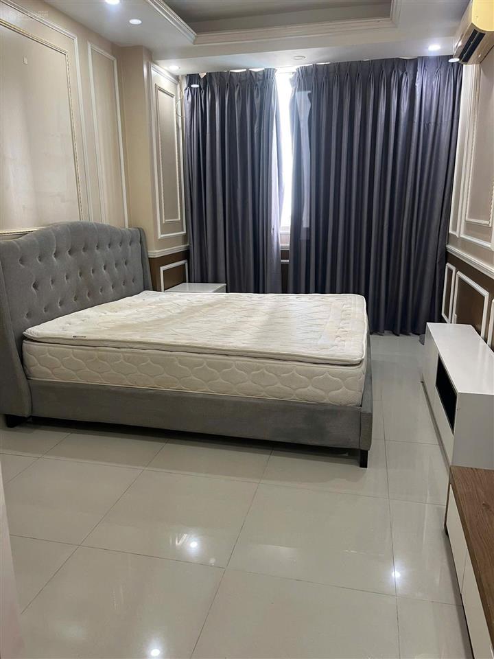 Siêu rẻ! chính chủ gửi bán 2pn2wc  76m2, đã có sổ hồng, full nội thất đẹp. giá chỉ 3.3 tỷ