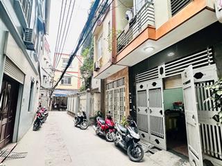 Bán nhà ngõ 401 xuân đỉnh, bắc từ liêm cạnh ngoại giao đoàn, gara ô tô vào nhà 54m2. 5 tầng. mt 4m