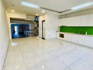Bán mp an dương vương  110m2, mt 6m, 30 tỷ  thiết kế 1 hầm, 4 tầng nổi  kinh doanh đỉnh cao