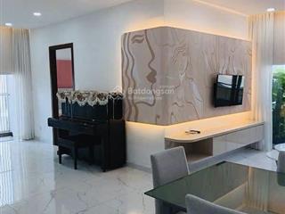 Chính chủ cho thuê shophouse midtown phú mỹ hưng tầng 2 làm văn phòng chia sẻ chỉ 7tr/th