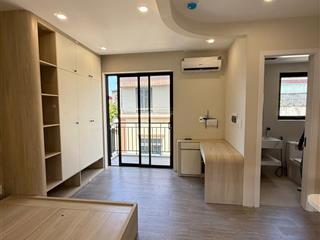 Cho thuê toà ccmn luxury ở đường láng  mới tinh, full đồ, ban công  giá 7tr