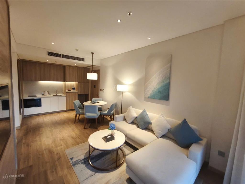 Chính chủ bán căn hộ 5 sao tòa a, 2pn alacarte hạ long, view vịnh kỳ quan một bước chạm cát
