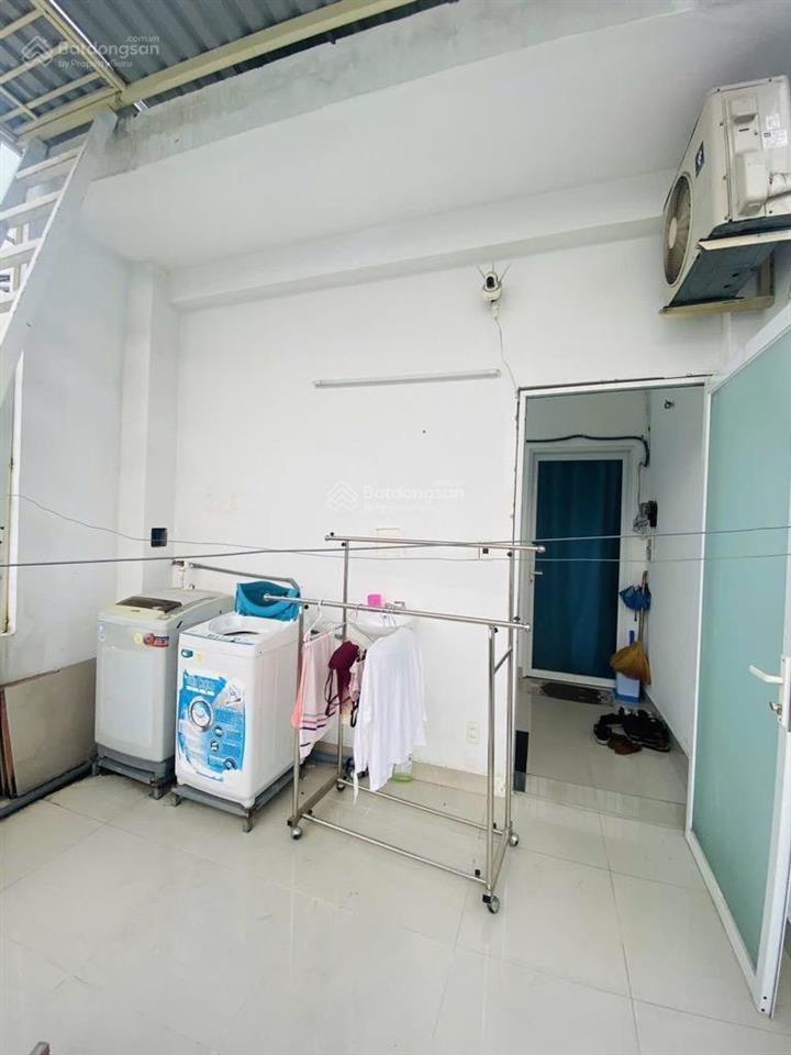 4.1 x 16 nhà 8 phòng thuê 45tr  hẻm xe hơi vào nhà  gần nguyễn tri phương  quận 10  4 tầng 9,x