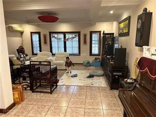 Rẻ ngon! bán nhà phố yên lãng 65m2 5 tầng  mặt tiền khủng 6,5m  dòng tiền 800tr/năm