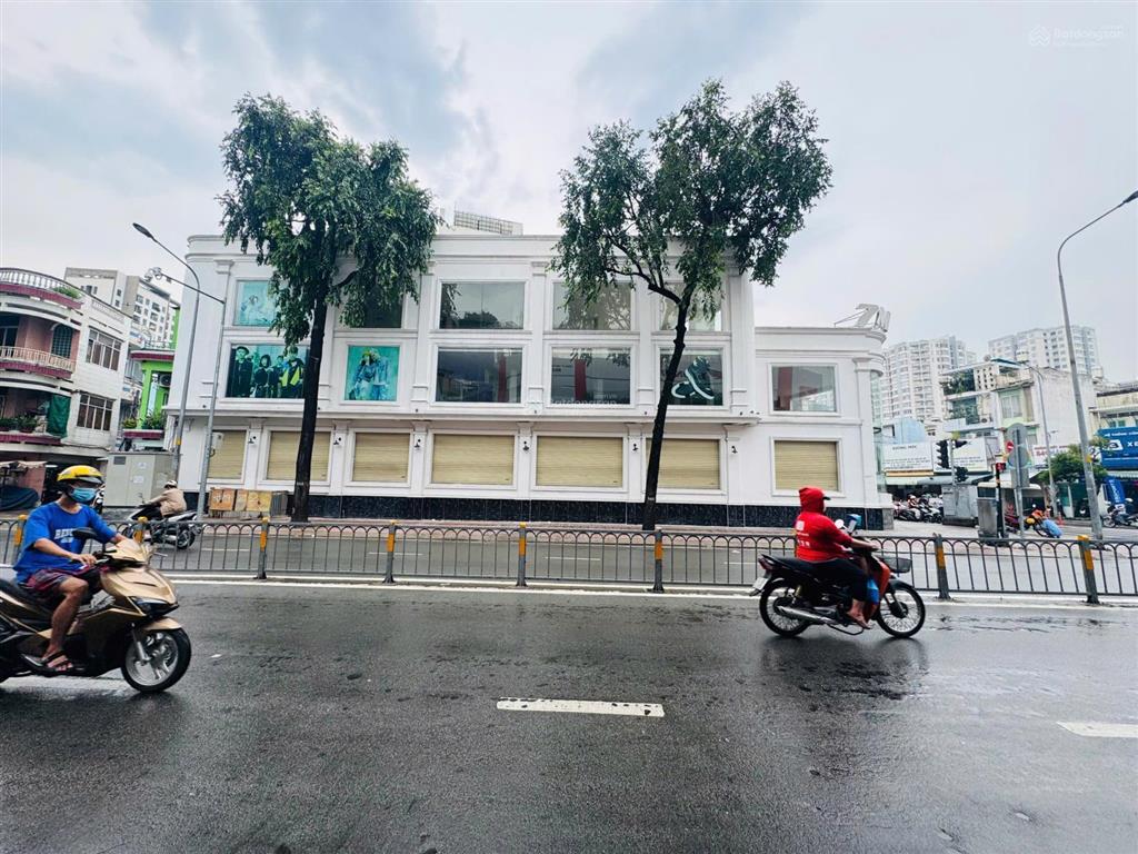 Siêu hot bán nhà góc 2 mặt tiền nguyễn văn luông  quận 6, dt 20x21m, giá 65 tỷ siêu rẻ