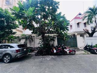 Bán nhà mt thành thái, phường 12, quận 10 (bề ngang siêu to) dt 12,5x6m, 3 tầng, giá 15,9 tỷ