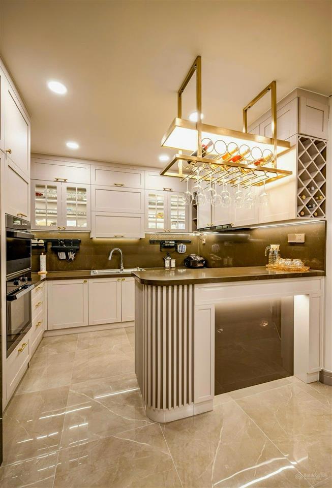 Chính chủ bán gấp nhà góc 2mt tạ quang bửu quận 8, ngang 8m, hđt 80 triệu, mua là lời ngay