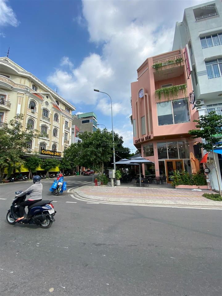 Chính chủ bán gấp nhà góc 2mt tạ quang bửu quận 8, ngang 8m, hđt 80 triệu, mua là lời ngay