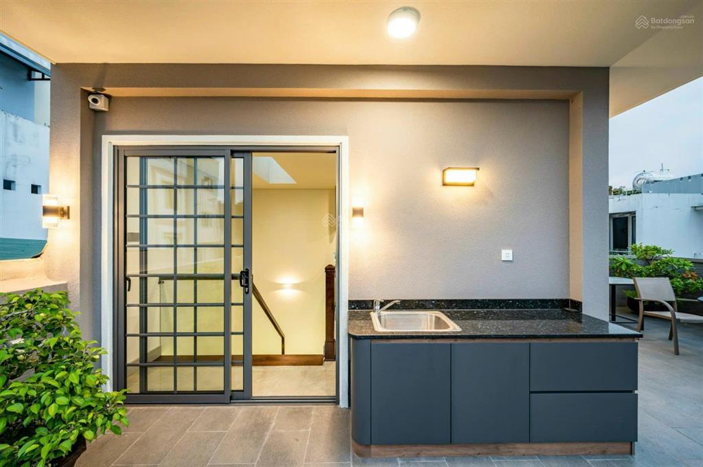 Chính chủ bán gấp nhà góc 2mt tạ quang bửu quận 8, ngang 8m, hđt 80 triệu, mua là lời ngay